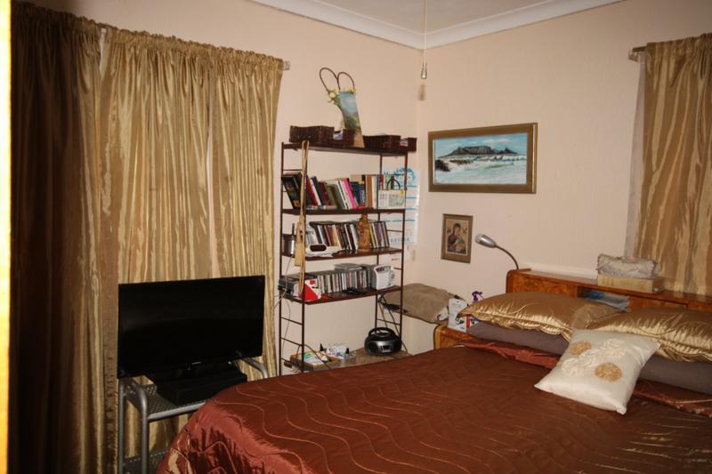 2 Bedroom Property for Sale in Kensington Western Cape